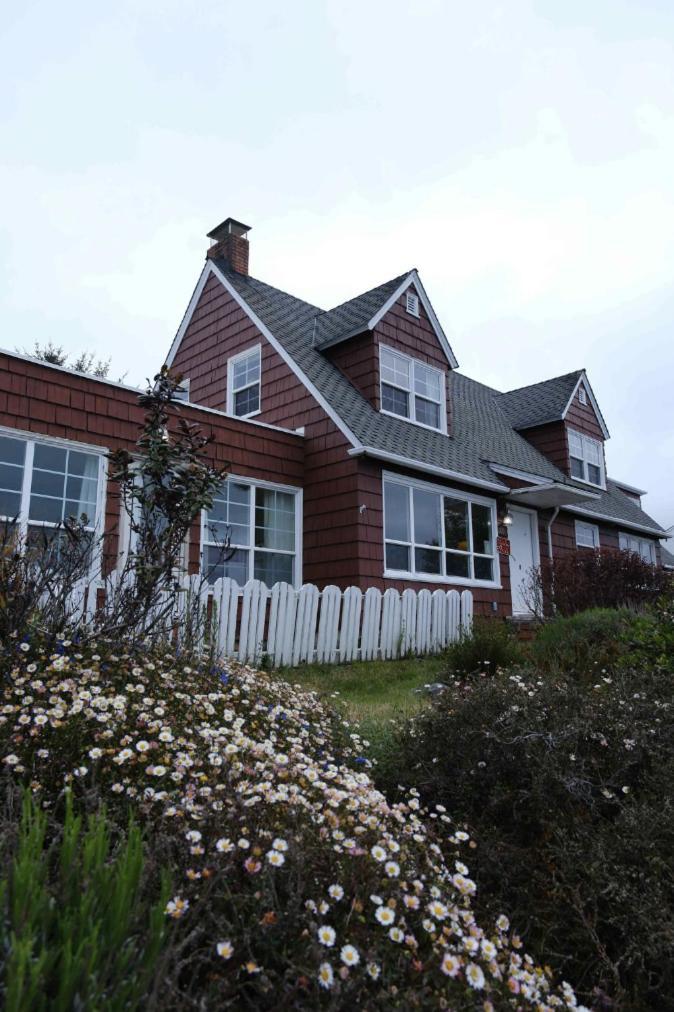 Trinidad Bay Bed And Breakfast Hotel Exterior photo