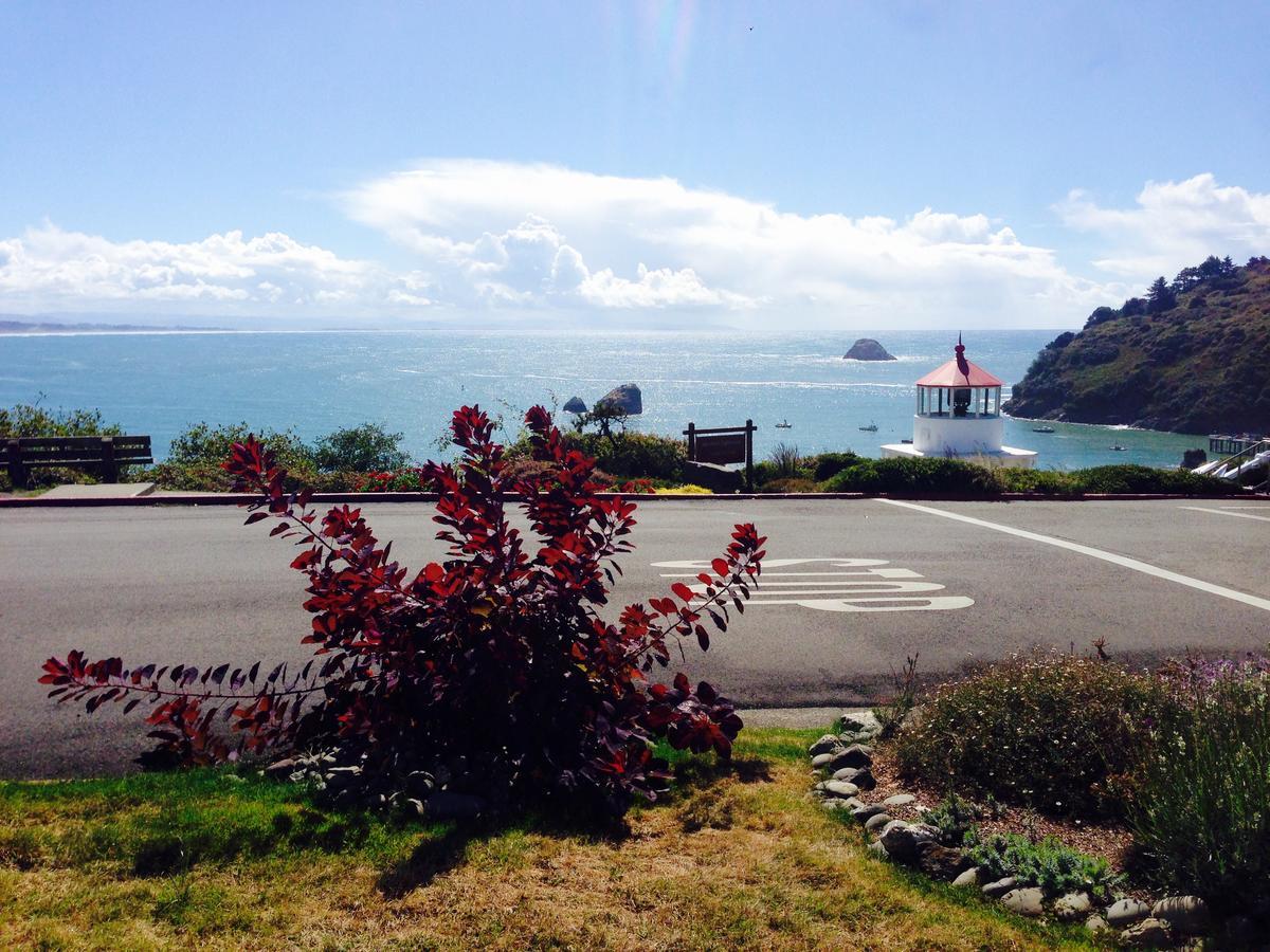 Trinidad Bay Bed And Breakfast Hotel Exterior photo